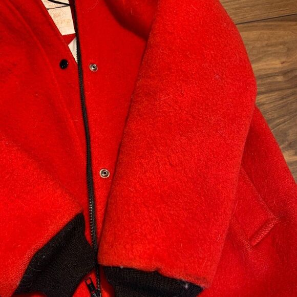Hudsons Bay vintage red wool, silver fox trimmed hooded jacket, womens medium - Picture 10 of 16